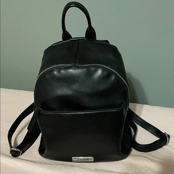 Reaction Kenneth Cole NWOT Black Vegan Leather Pebble Backpack Purse - Picture 1 of 10